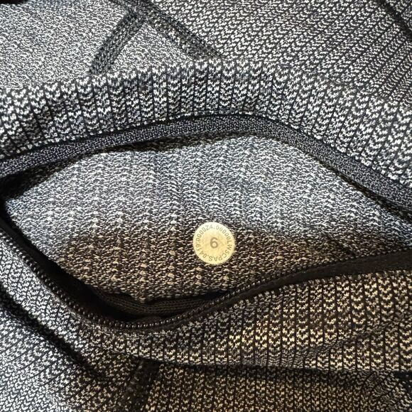 Lululemon Speed Up Tight 28 " Full On Luxtreme Heathered Gray Gym Women’s Size 6 - Picture 9 of 10